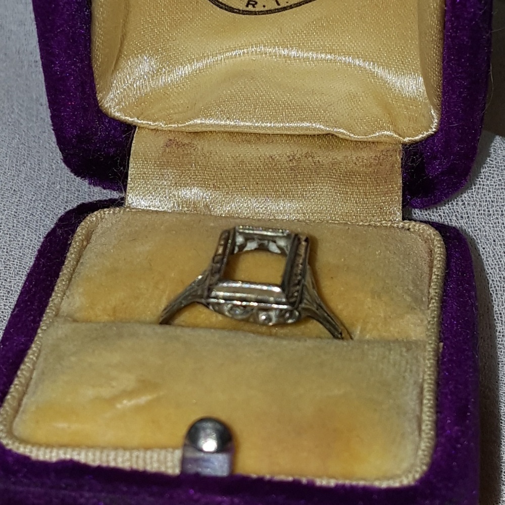 Antique 18k gold ring setting